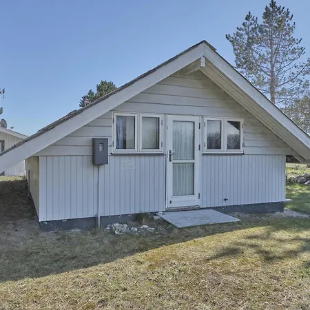 Dom wakacyjny Older With Sea View Close To A Ebeltoft