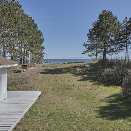 Dom wakacyjny Older With Sea View Close To A